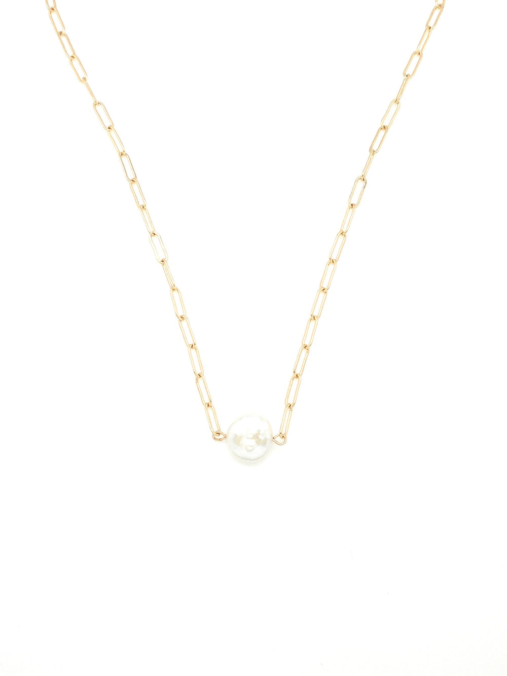 coin shaped pearl on a gold chain necklace 