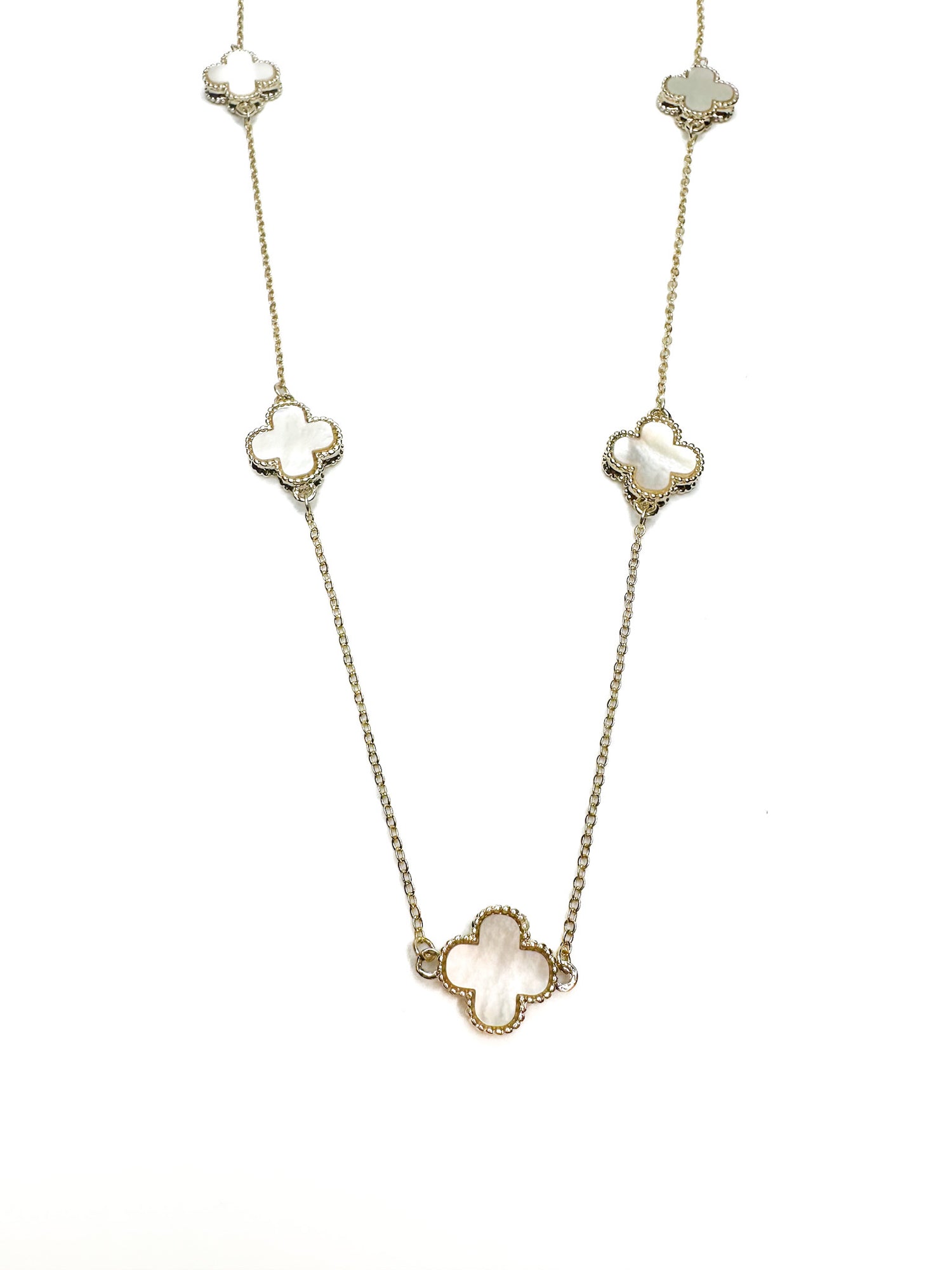 Gold clover necklace