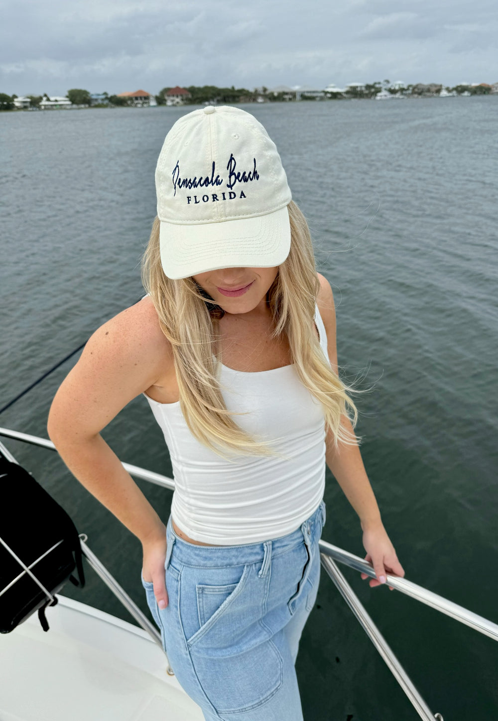 Pensacola Beach Hat in Off White on model