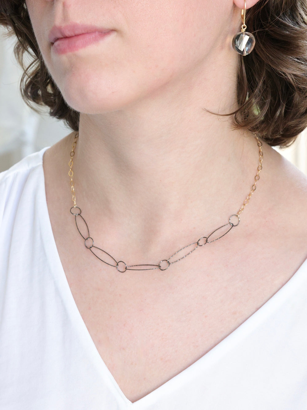 5 links nh necklace -Black & Gold