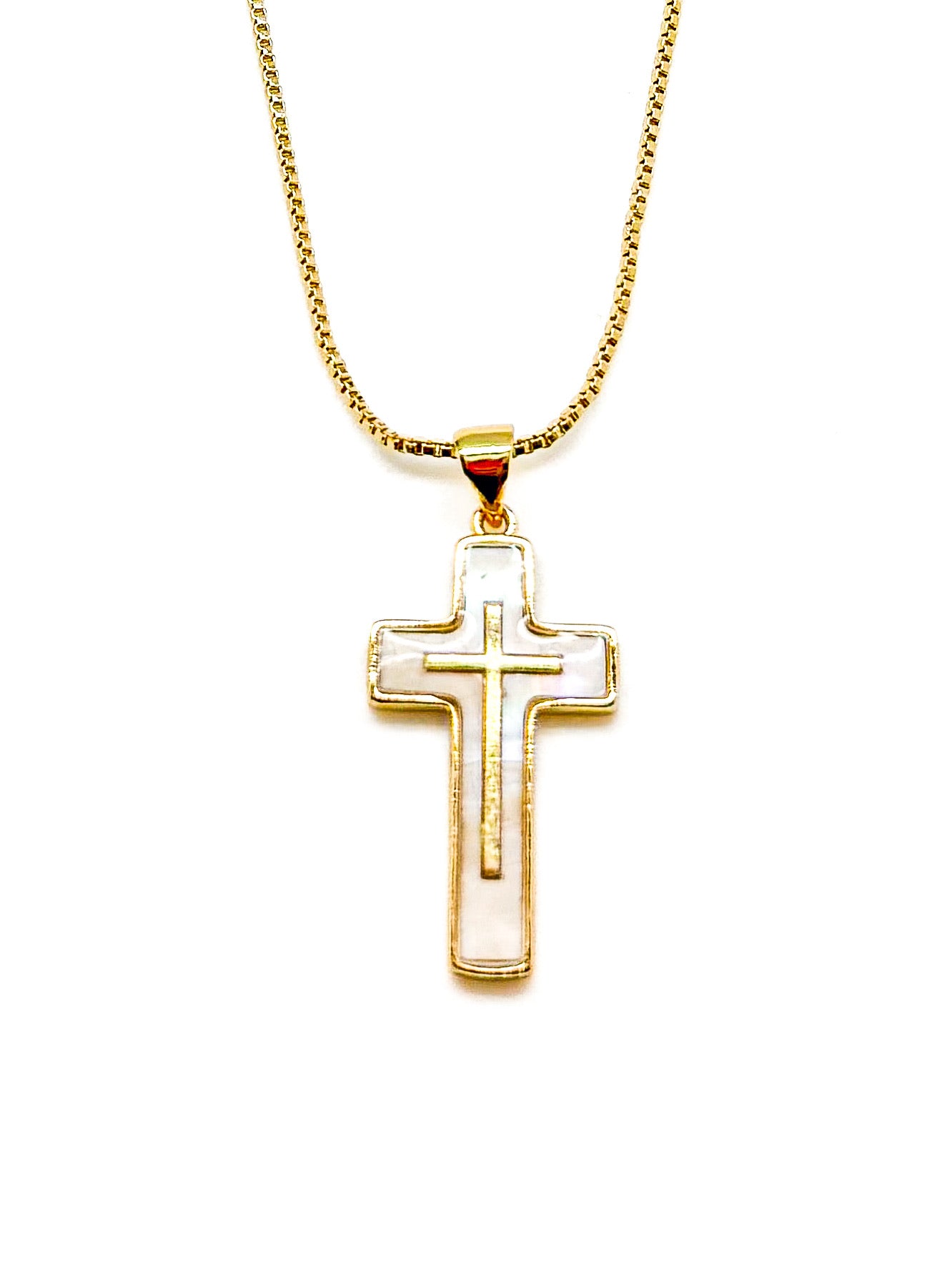 Perla Cross Necklace with gold chain and mother-of-pearl cross pendant – Ardor Boutique.