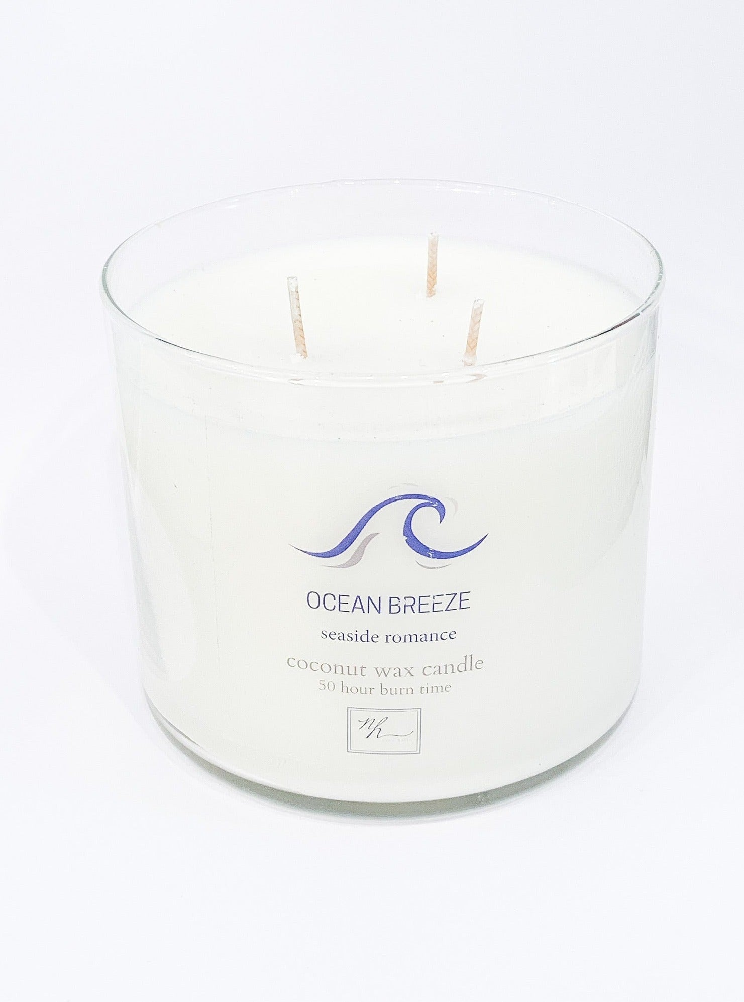 Clean Refreshing Scented Candle with Coconut and Ocean Notes. Mini Candle: 30 hour burn time, 90 g Classic Candle: 50 hour burn time, 255 g 3 Wick Candle: 50 hour burn time, 450g, and 3 times the fragrance drifting through the air as it burns.