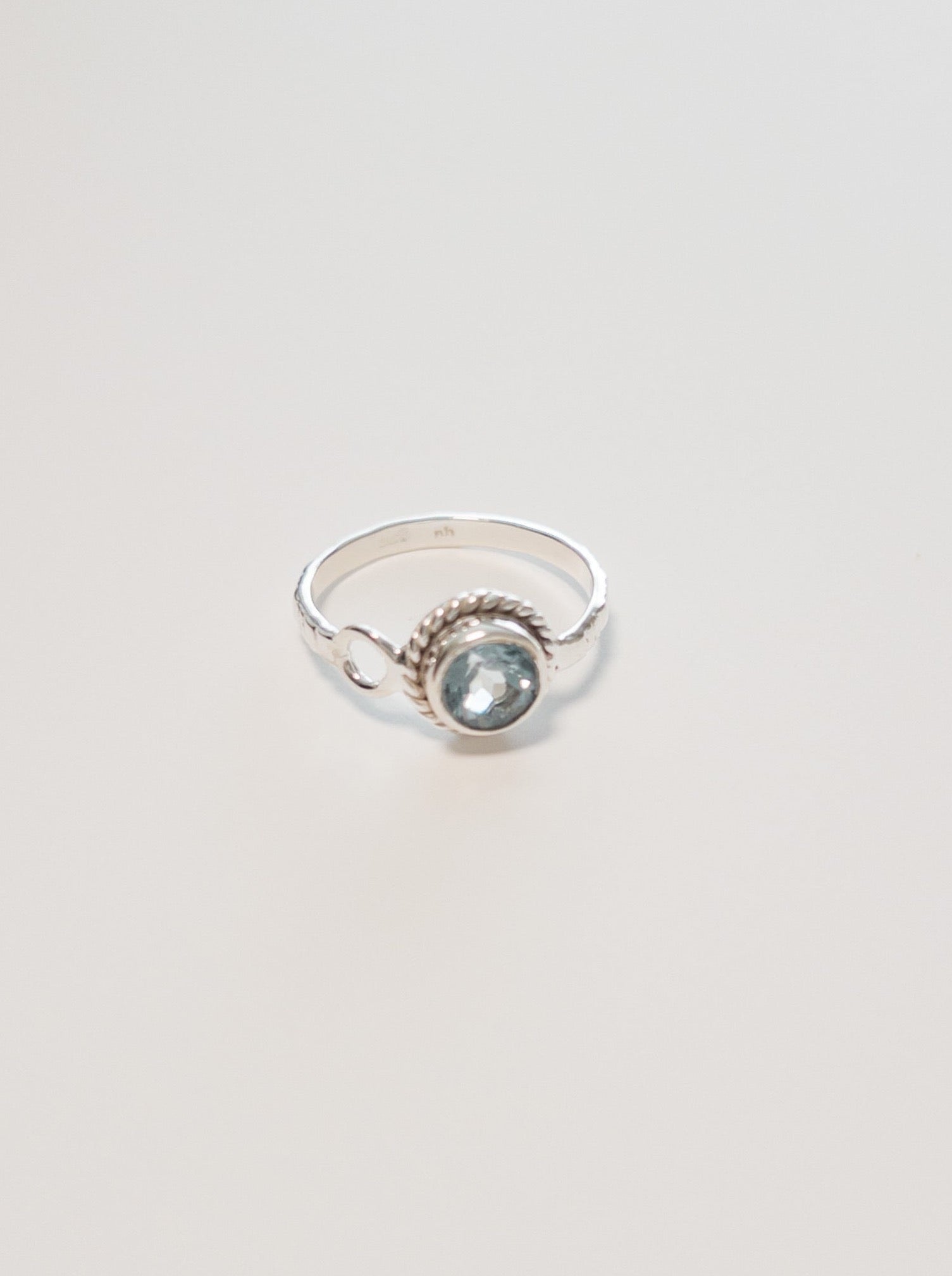 Bravin Blue Topaz nh Ring