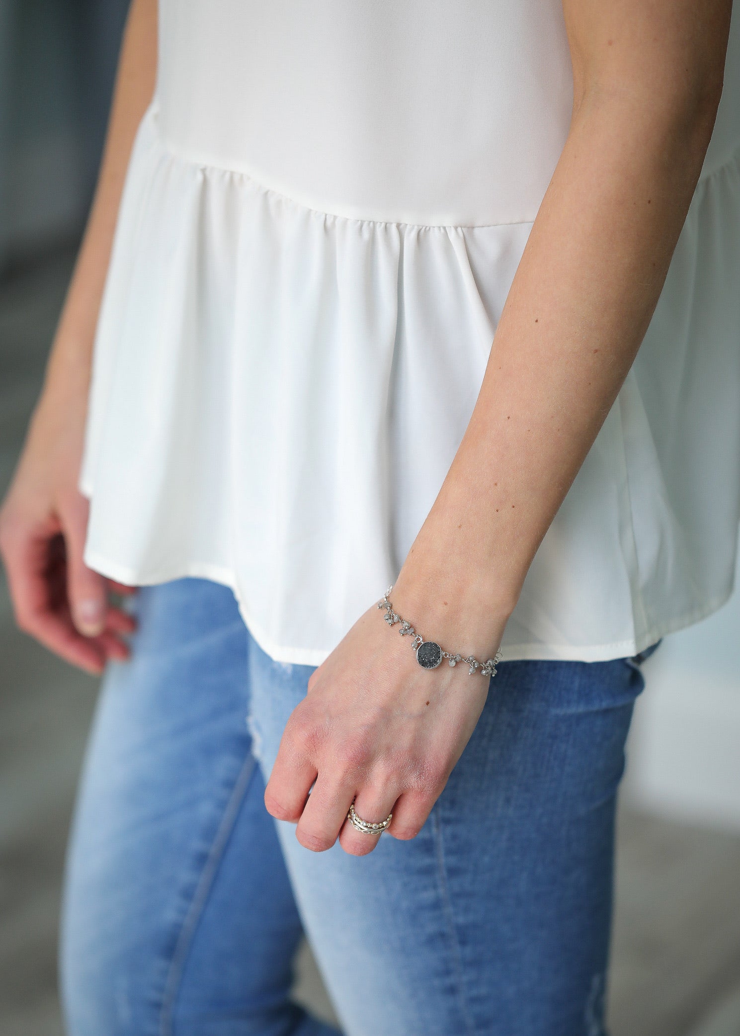Dahlia Druzy Labradorite nh Bracelet