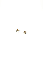 gold textured starfish stud earrings