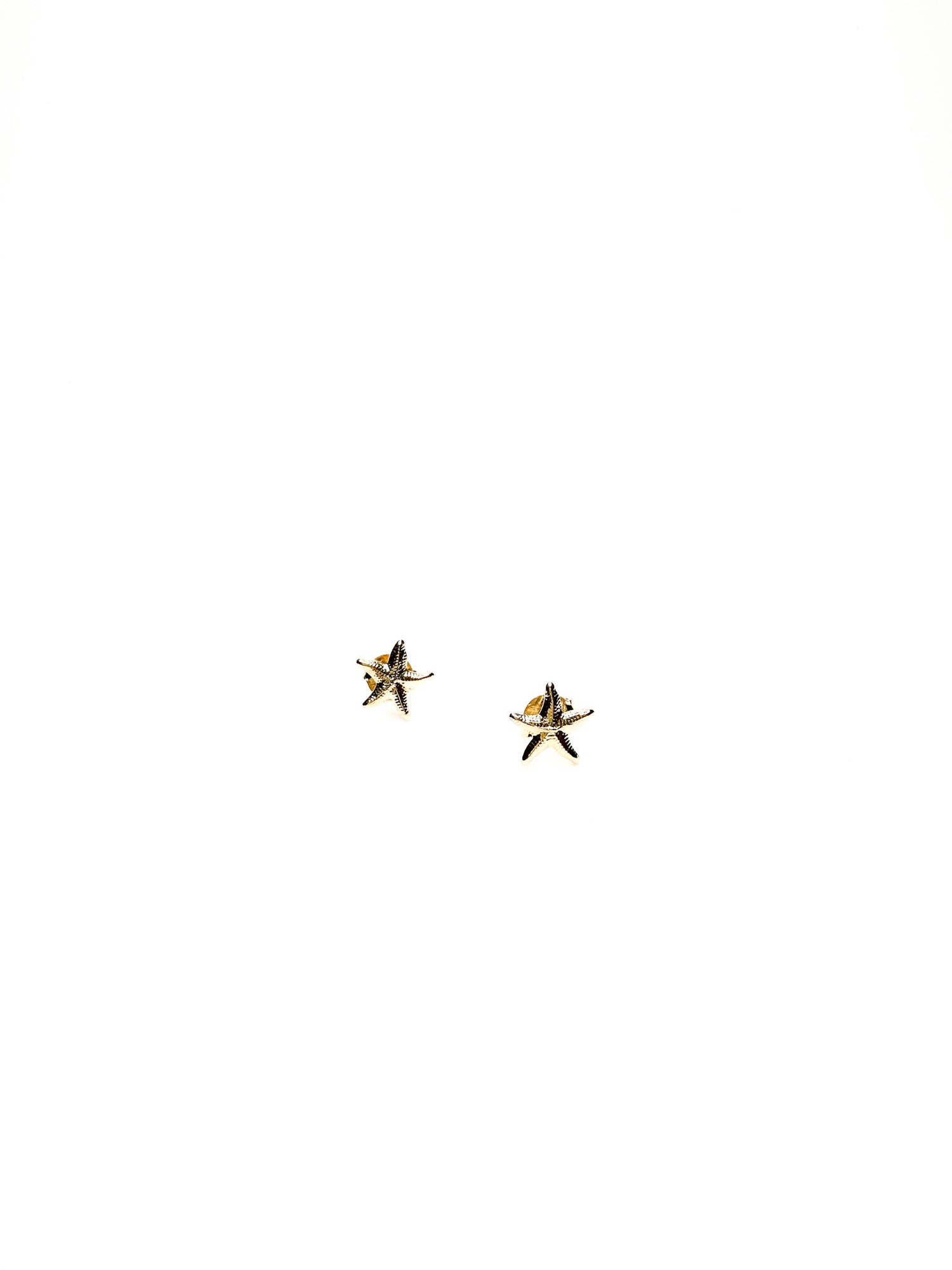 gold textured starfish stud earrings