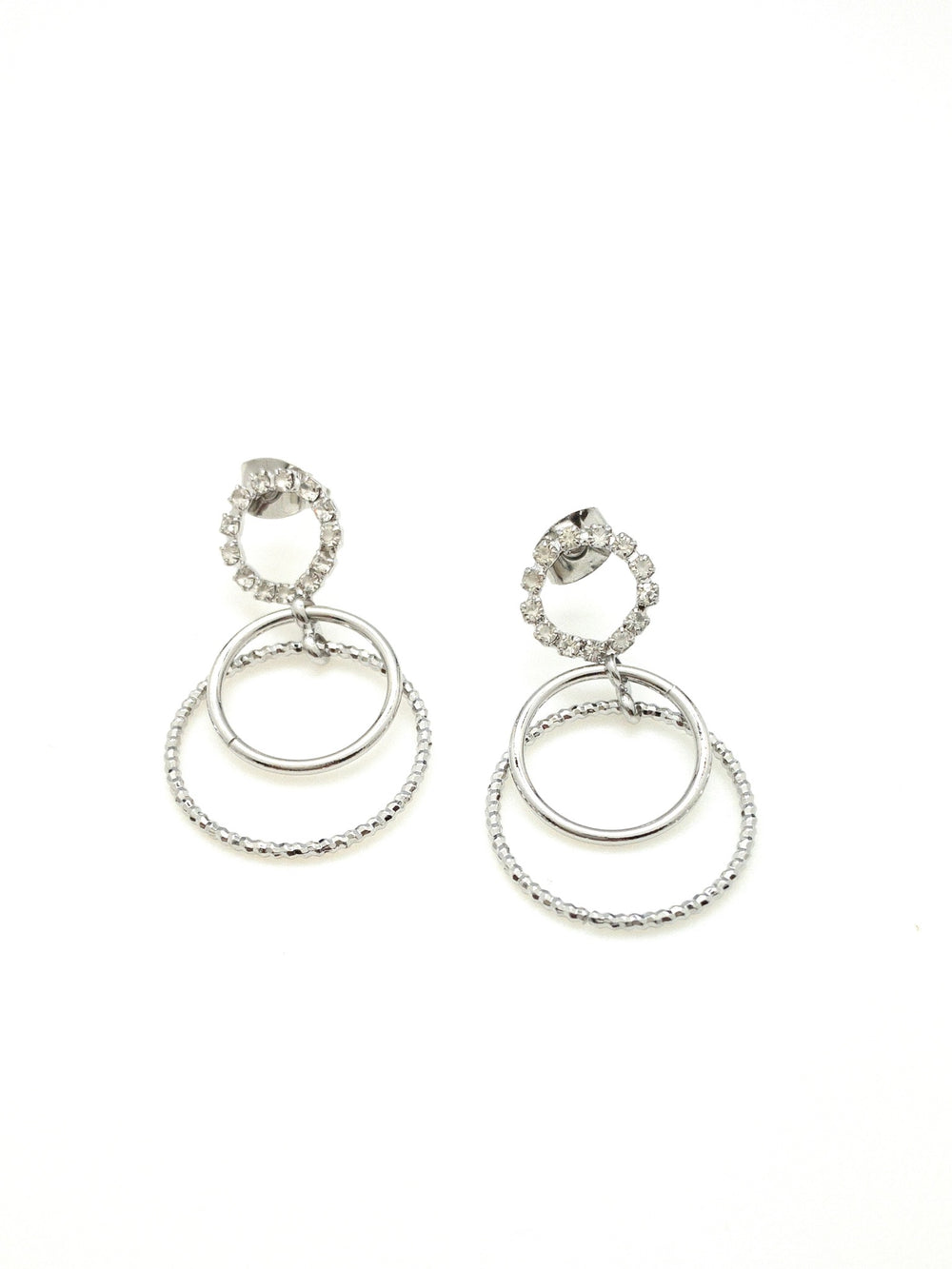 Kristy Sparkly earrings dangly hops in silver 
