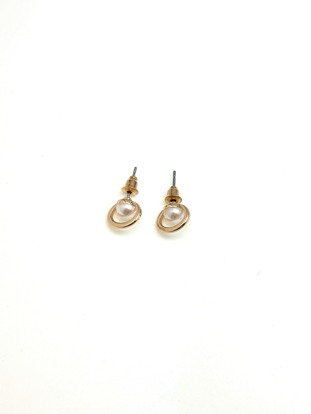 Pearl and Gold Stud Earrings