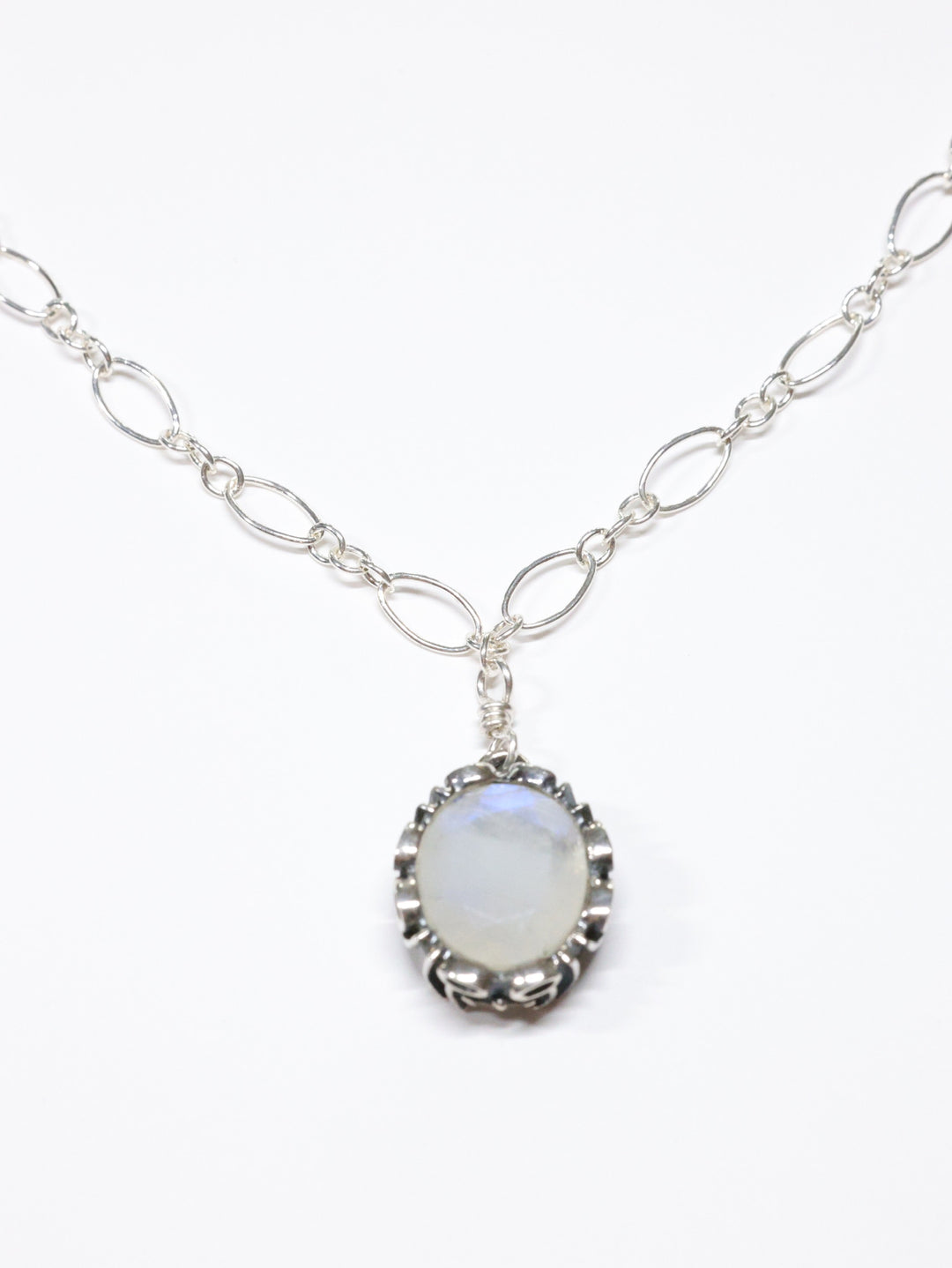 Georgina nh Necklace in Moonstone