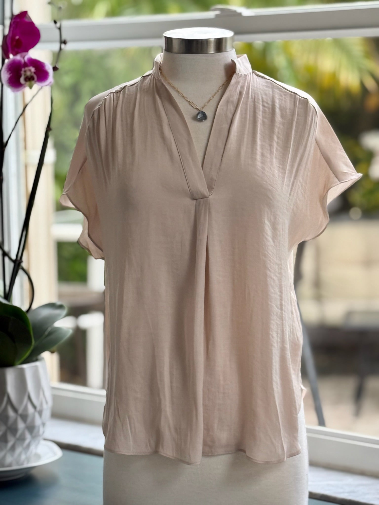 Morgan satin top in beige