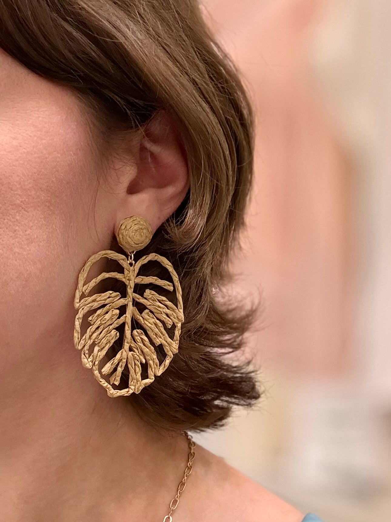 Calliope Dangling Earrings in Tan