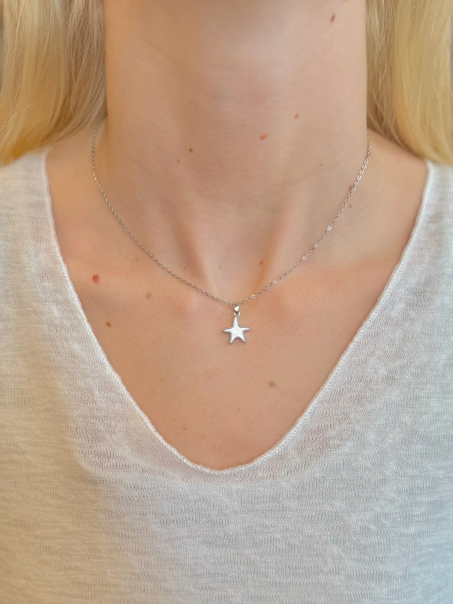 Aurelia Starfish Necklace in Silver