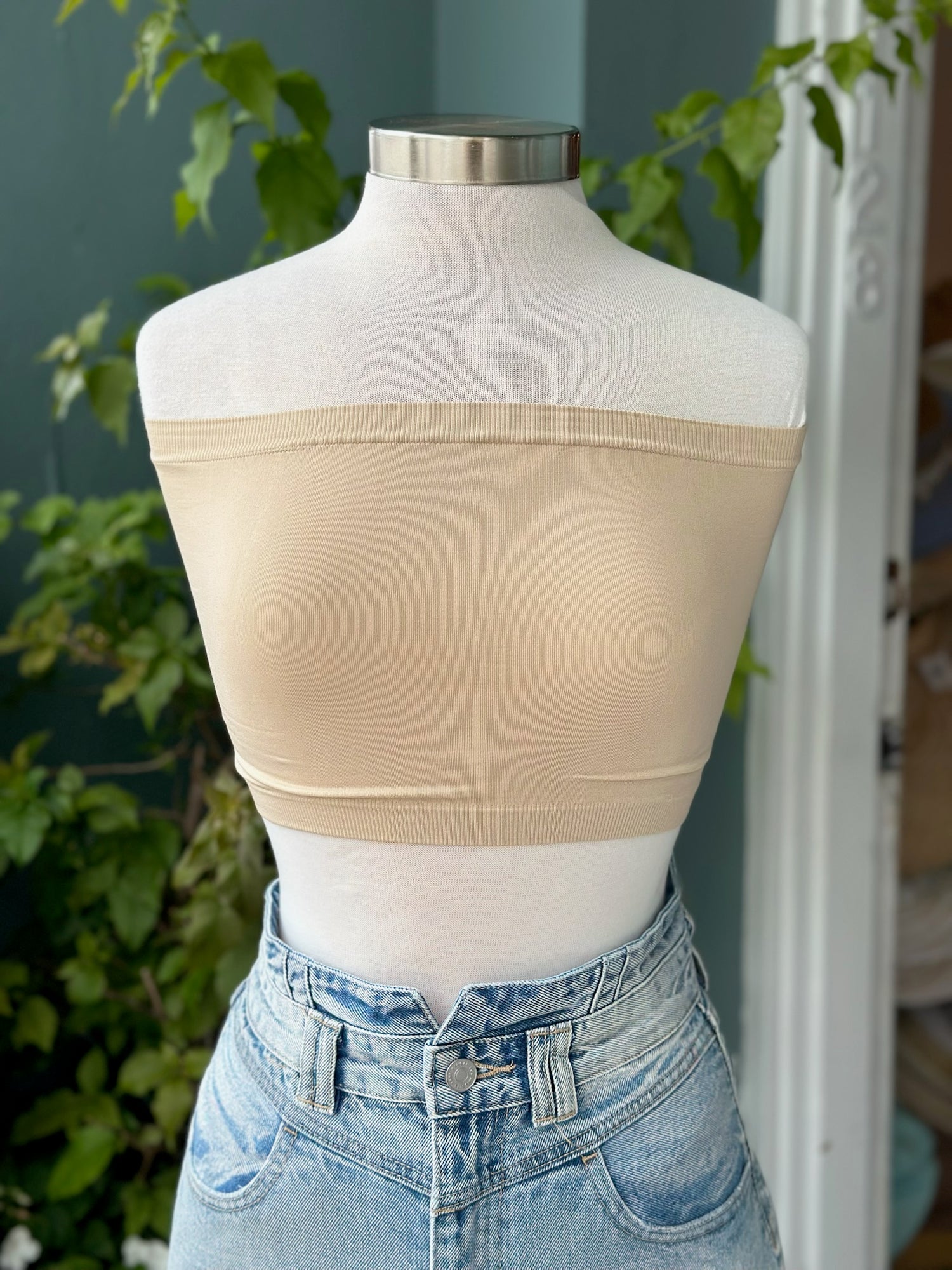 beige tube bandeau 