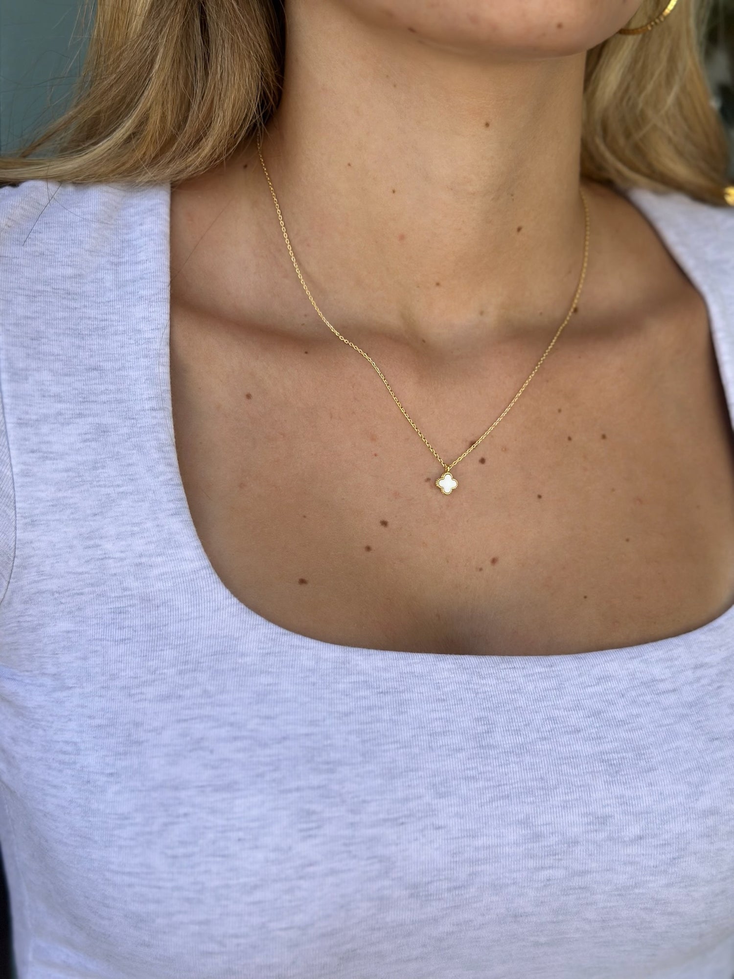 Delicate Clover Pendant Necklace