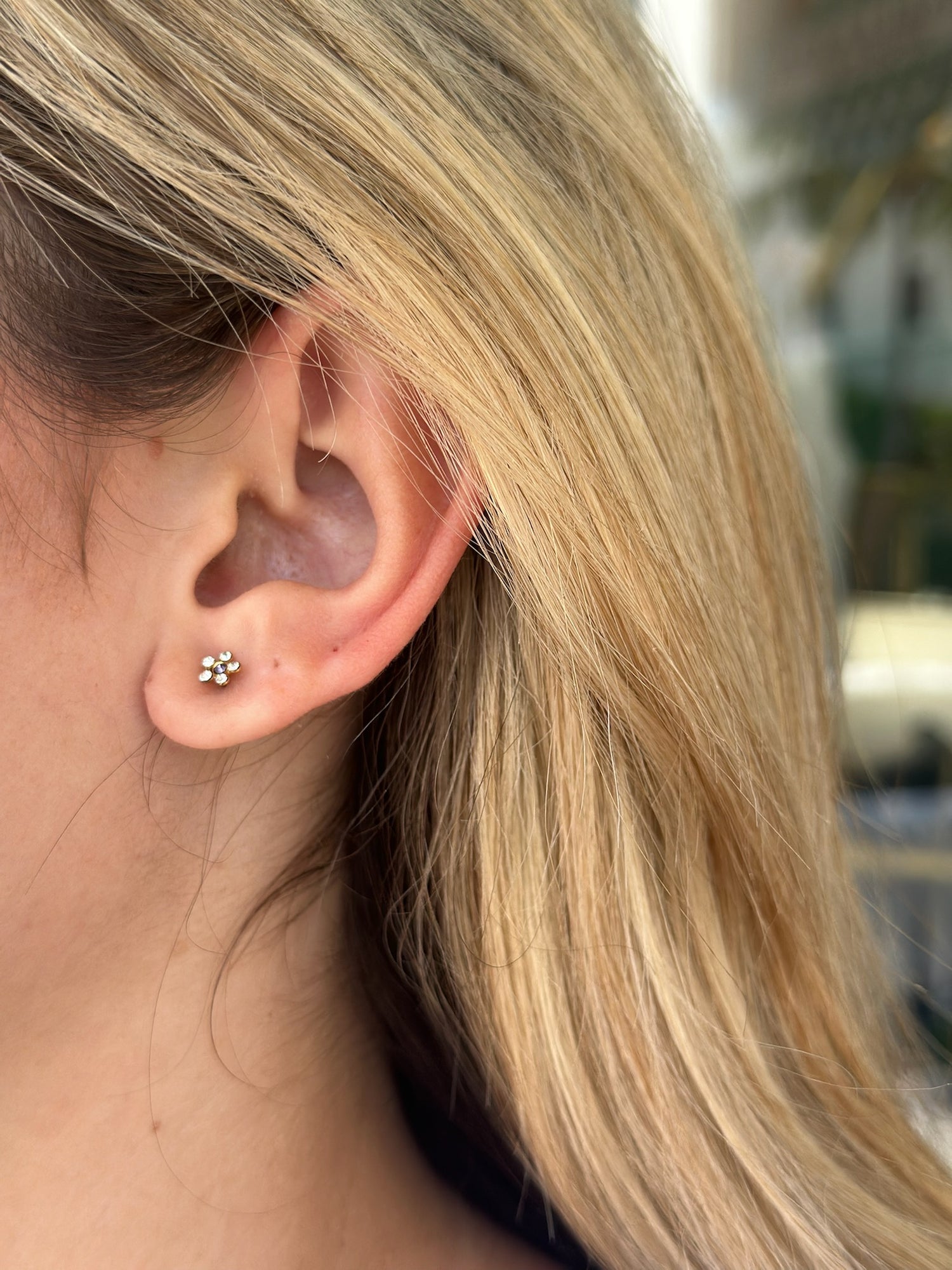 Daisy Sparkly Earrings