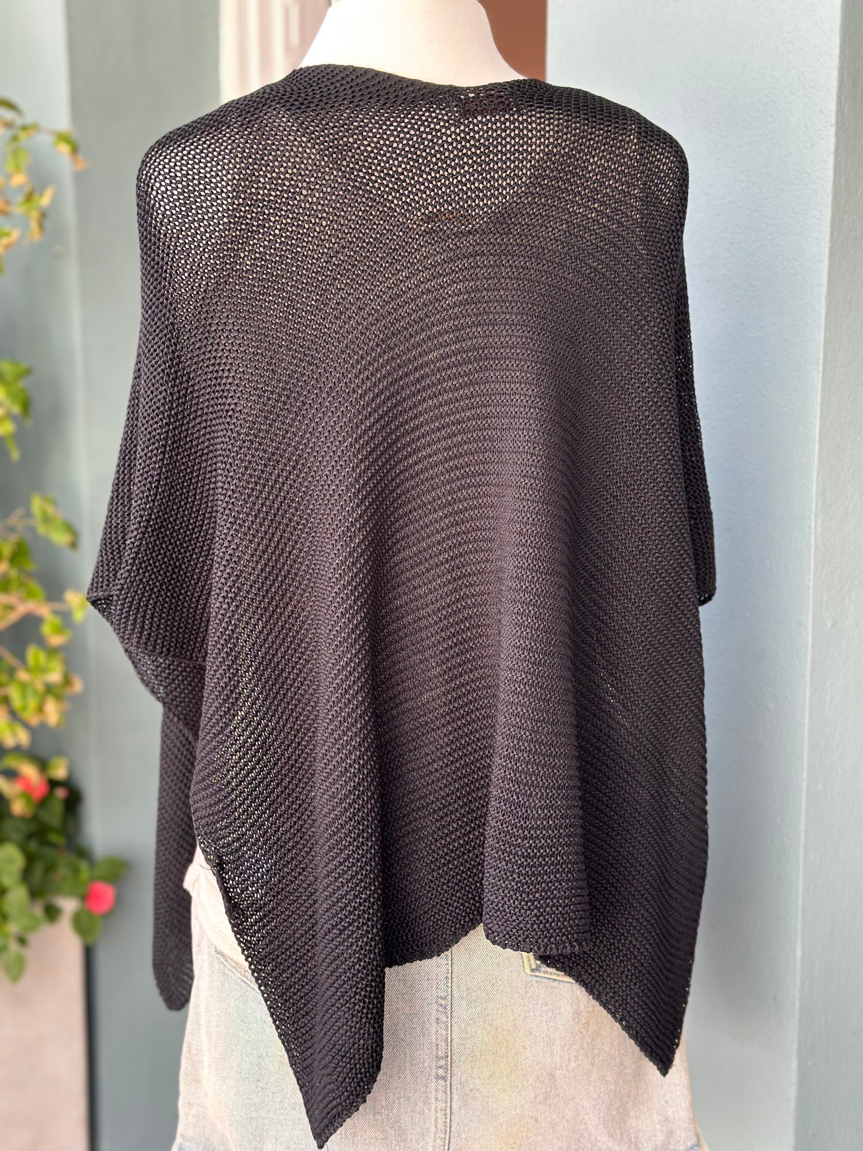 back side of Elise wrap in black 