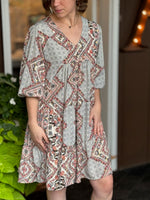 woman wearing dress