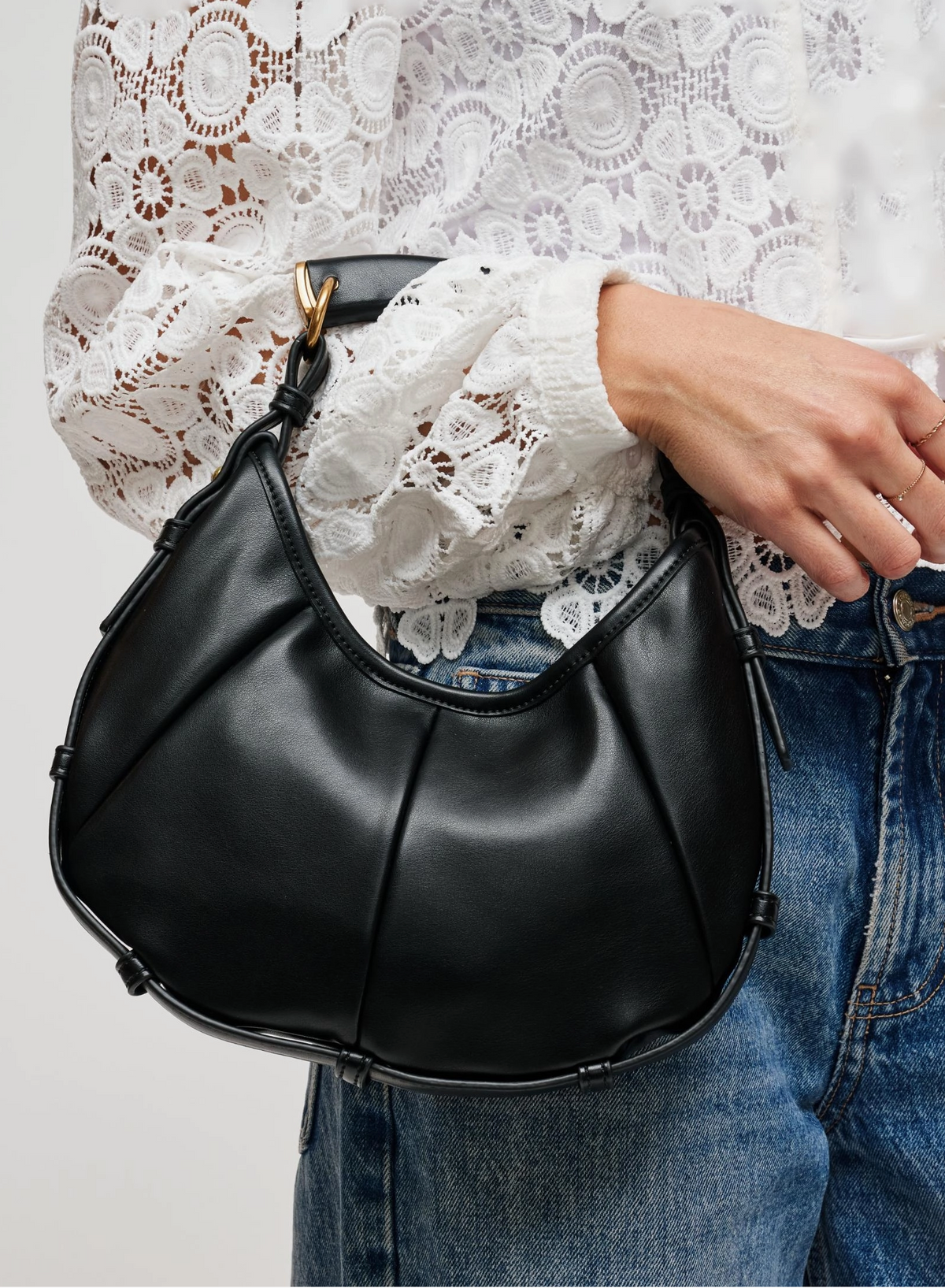 Mcarthy small handbag in black, Ardor Boutique.