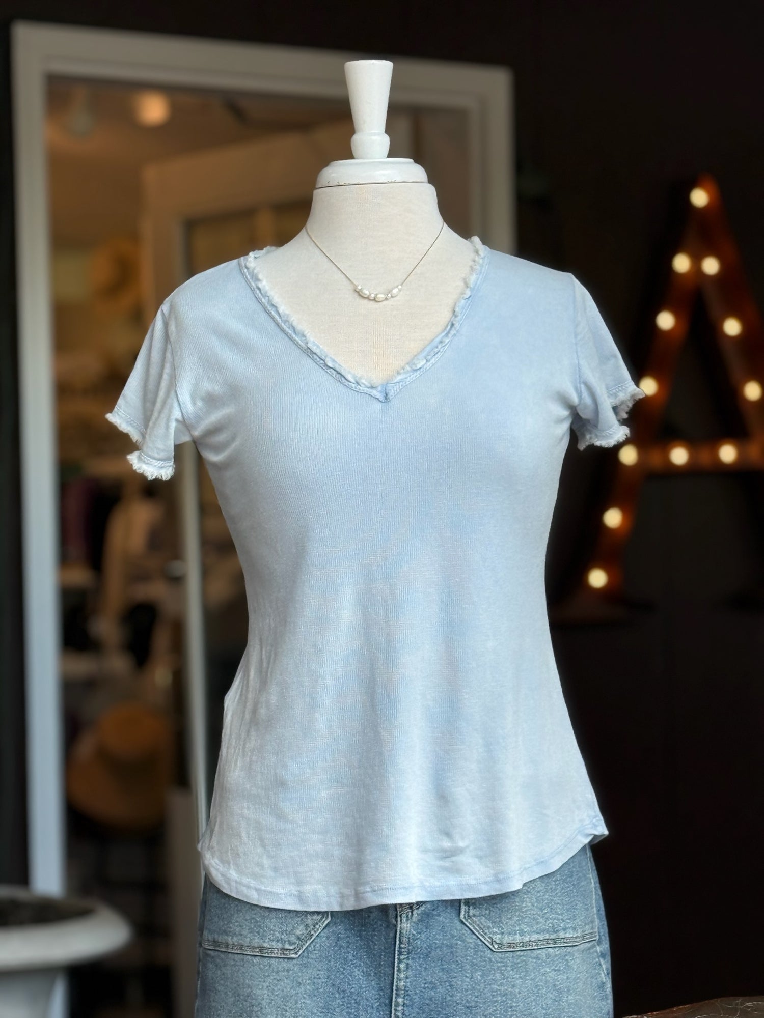 Reece Raw Edge in Pale Blue
