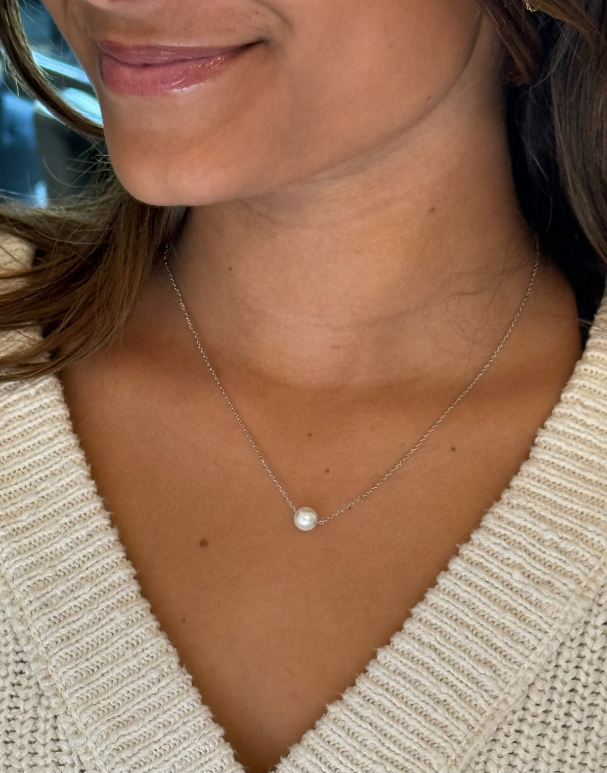 Seema Pearl Necklace in silver on model
