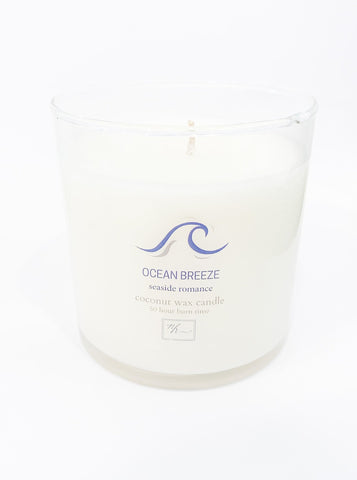 Clean Refreshing Scented Candle with Coconut and Ocean Notes. Mini Candle: 30 hour burn time, 90 g Classic Candle: 50 hour burn time, 255 g 3 Wick Candle: 50 hour burn time, 450g, and 3 times the fragrance drifting through the air as it burns.