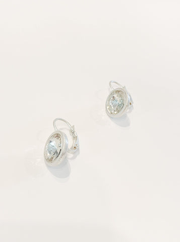 The Melissa Earrings in silver are the perfect touch to any outfit and feature a lever-back closure to stay secure while looking beautiful. Nickel free Lever-back closure Crystal accent Length : 3/4"