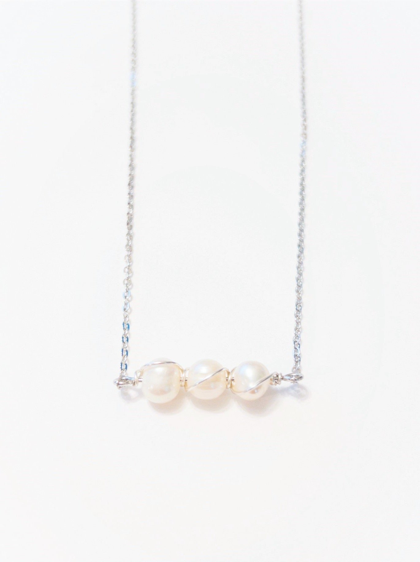 Hannah Pearl Necklace in silver
