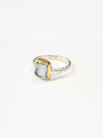 Tranquility Rough Moonstone nh Ring